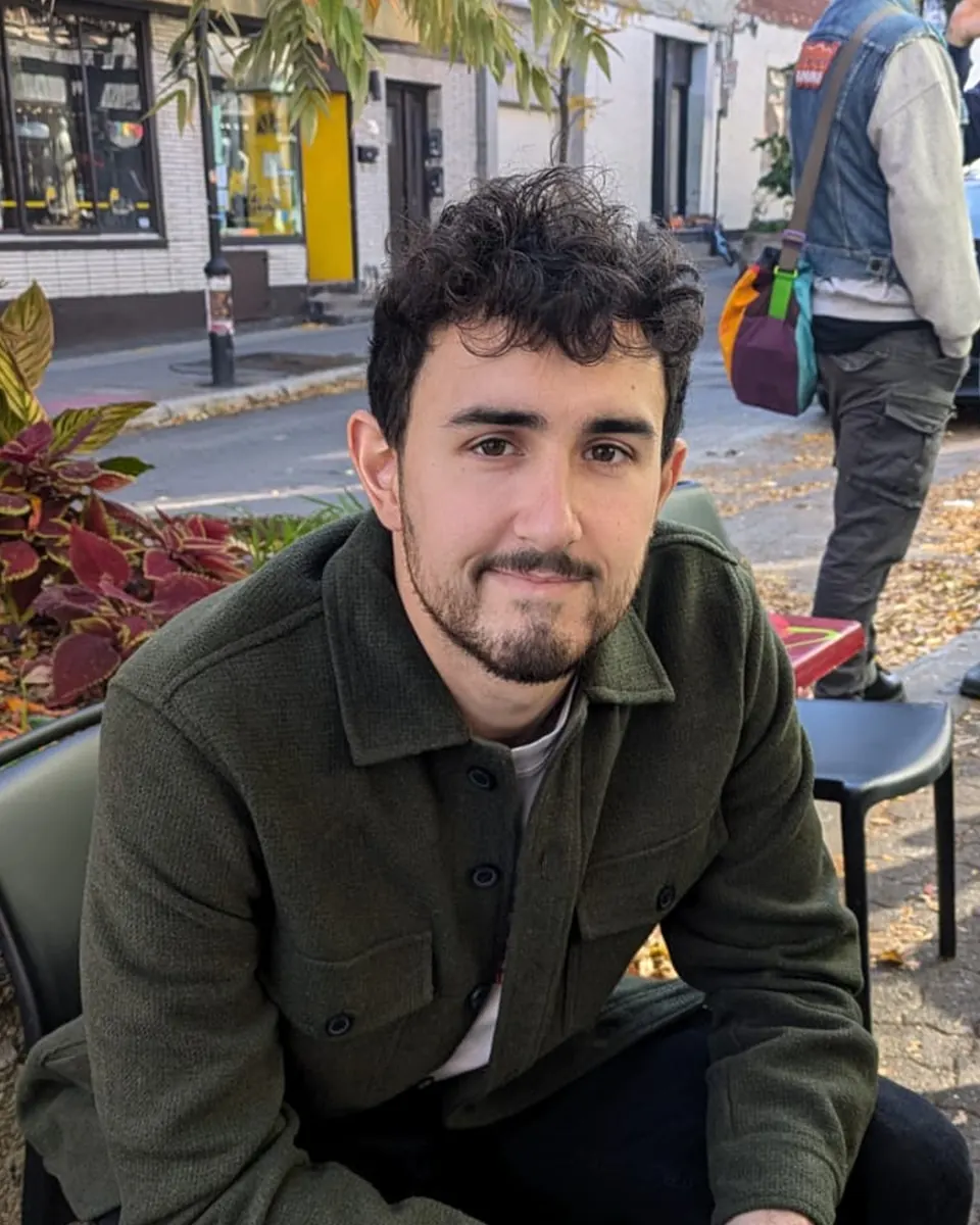 Portrait d’Alan Grelaud, directeur artistique et motion designer